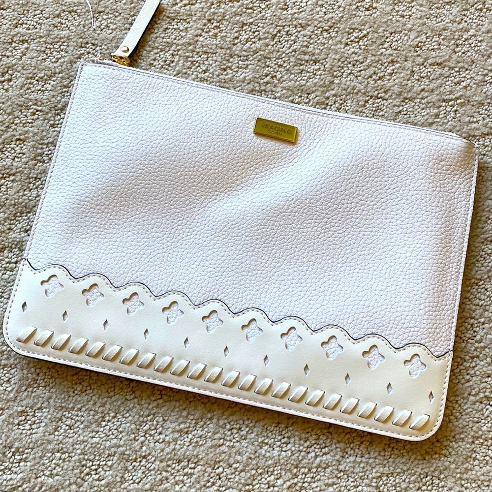 Kate spade clutch brand new with out tag